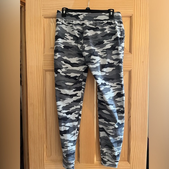 Zyia Gray and Black Came Pants with Drawstring and Pockets Size Medium - Picture 2 of 11